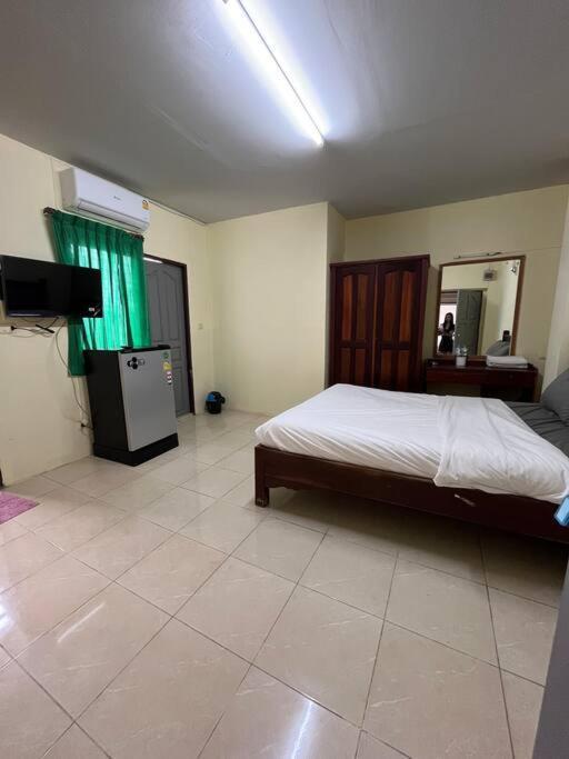 Rooftop Room In We Residence باتايا المظهر الخارجي الصورة